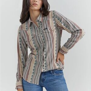 Wrangler Wmn's Retro M Western Snap Shirt Southwest Pink/Blue Stripe Cowgirl